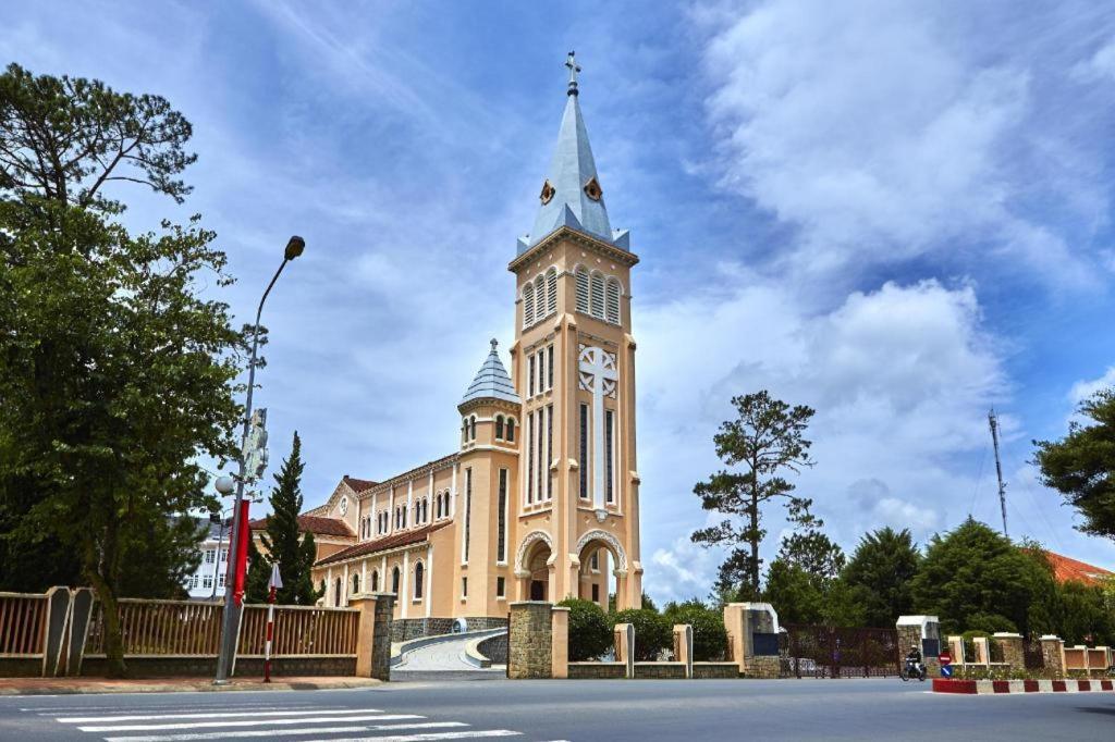 Hodota The Blessed Virgin Dalat Hotel Exterior foto